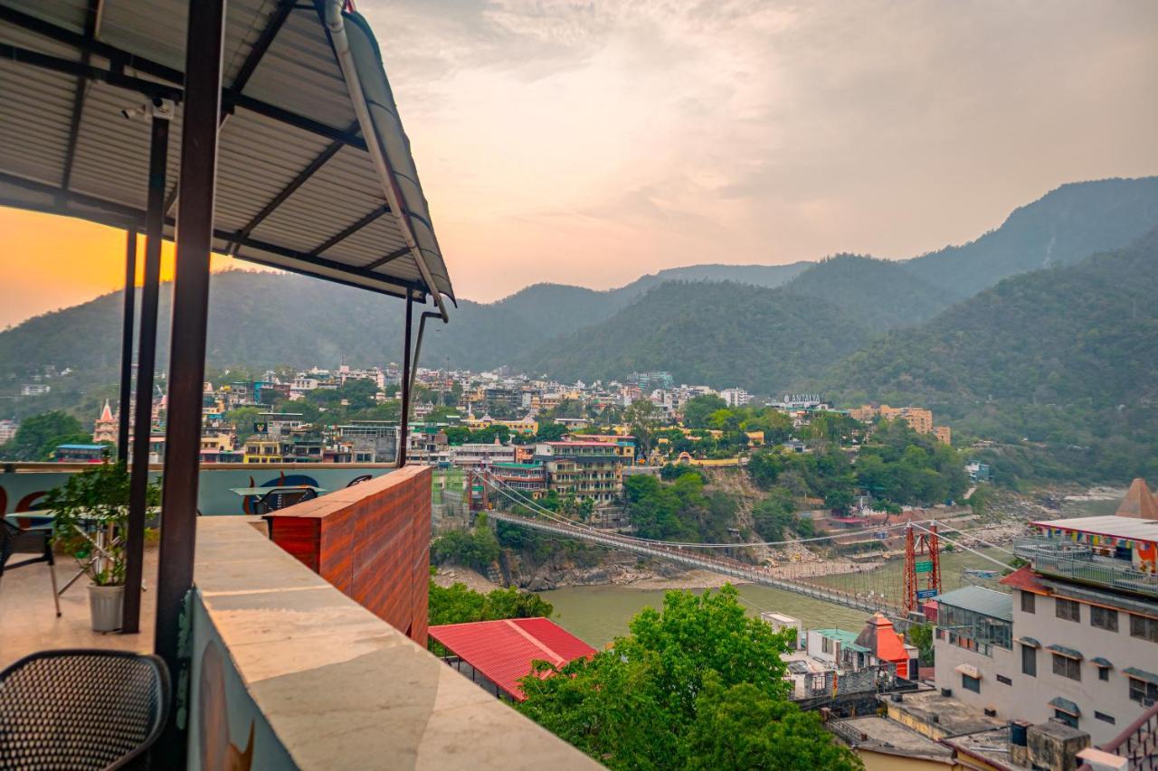 Madpackers Rishikesh 2-0 Hostel Exterior photo